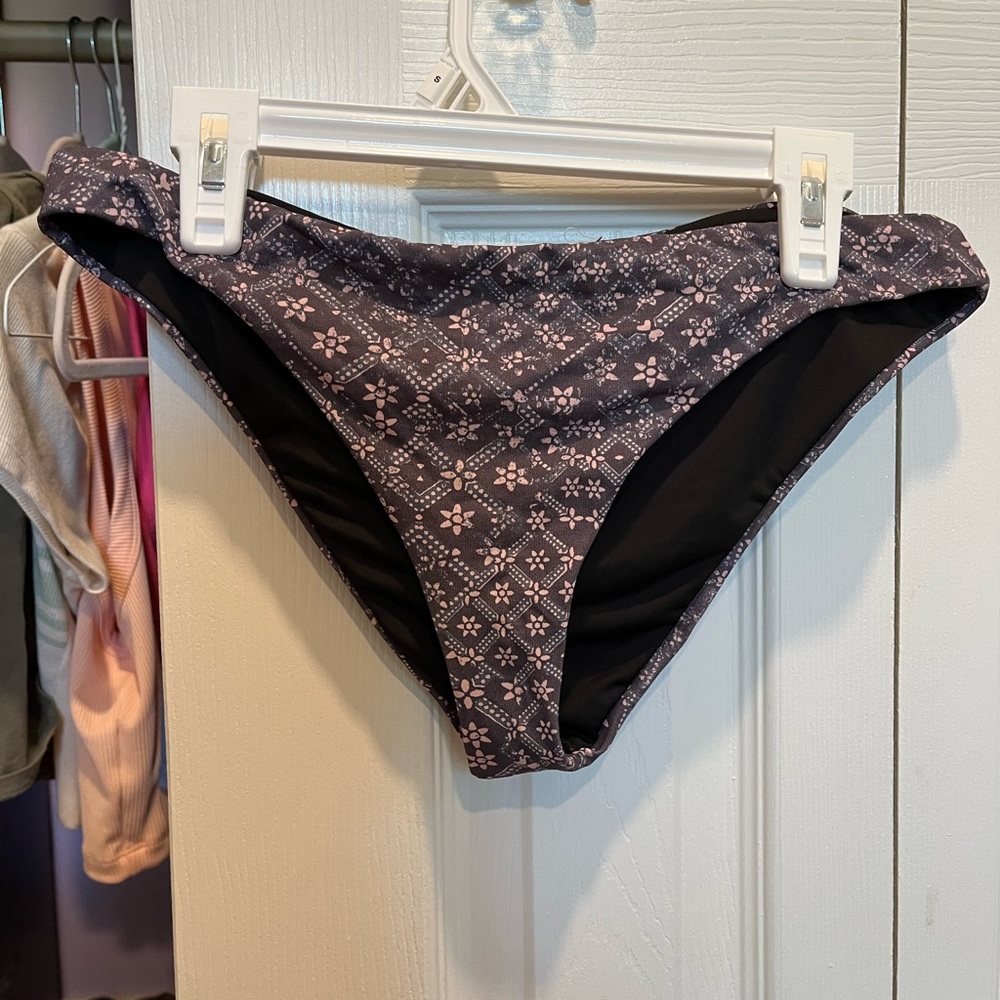 Eberjey bikini bottems, size xs, multi color